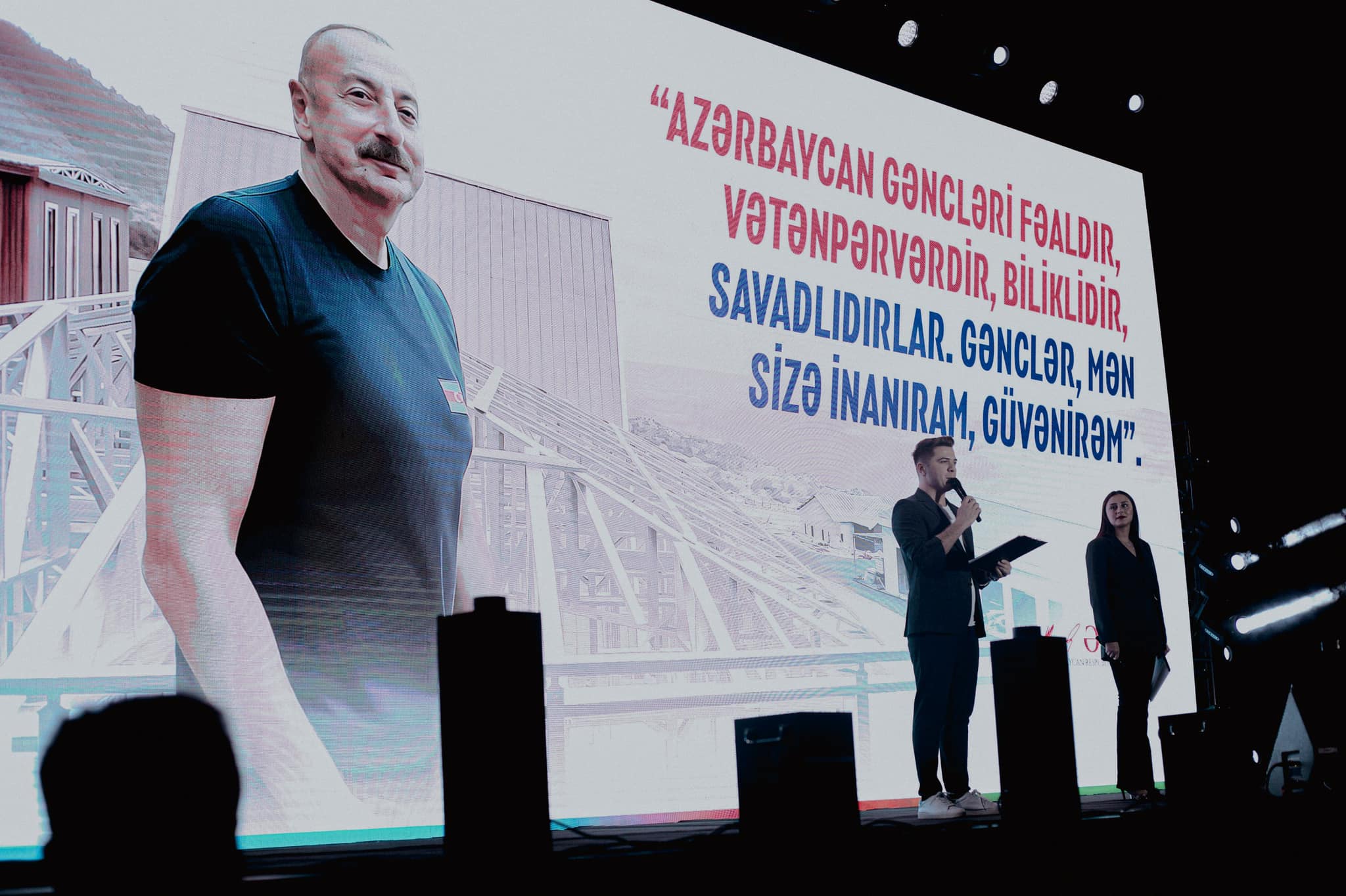 Organized by the National Council of Youth Organizations of the Republic of Azerbaijan (NAYORA) and with the support of leading student and volunteer organizations of the country, the grandest youth event of the year - "Youth Solidarity Festival" - was held in the Baku Crystal Hall.